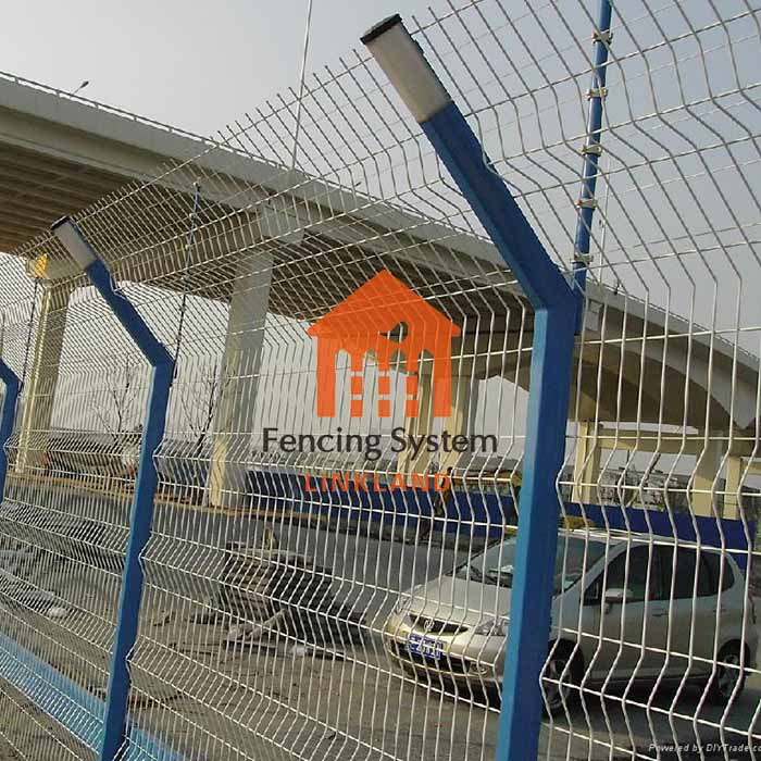 Application of Welded mesh fence in architecture and landscape design