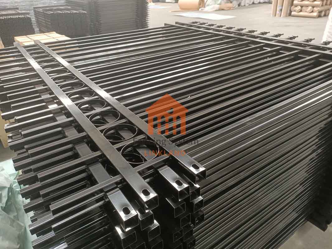 The expression of Steel Picket Fence in modern art