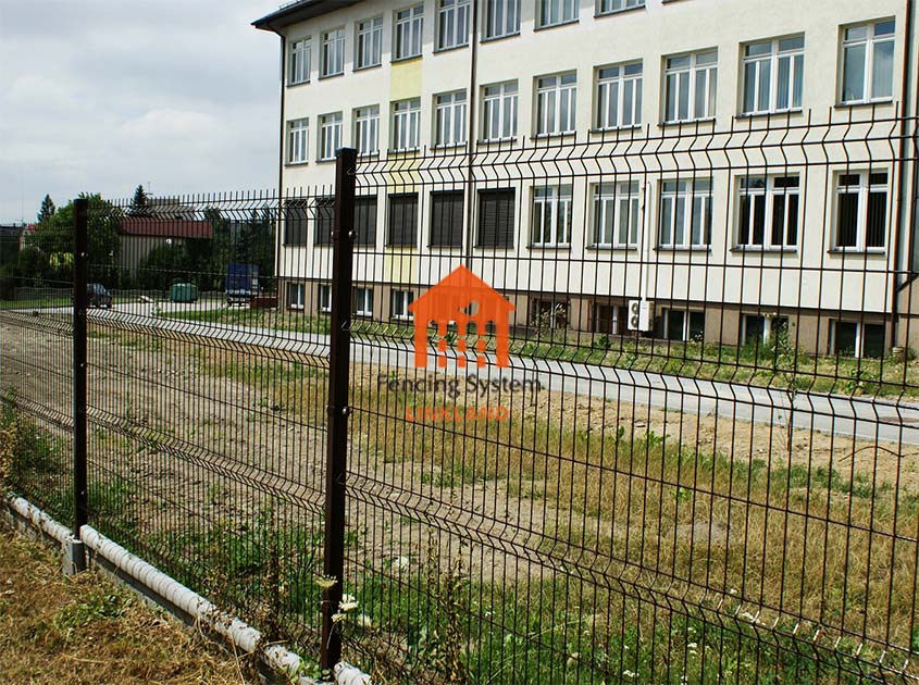 3D fence for Recreational Areas: Balancing Safety and Accessibility