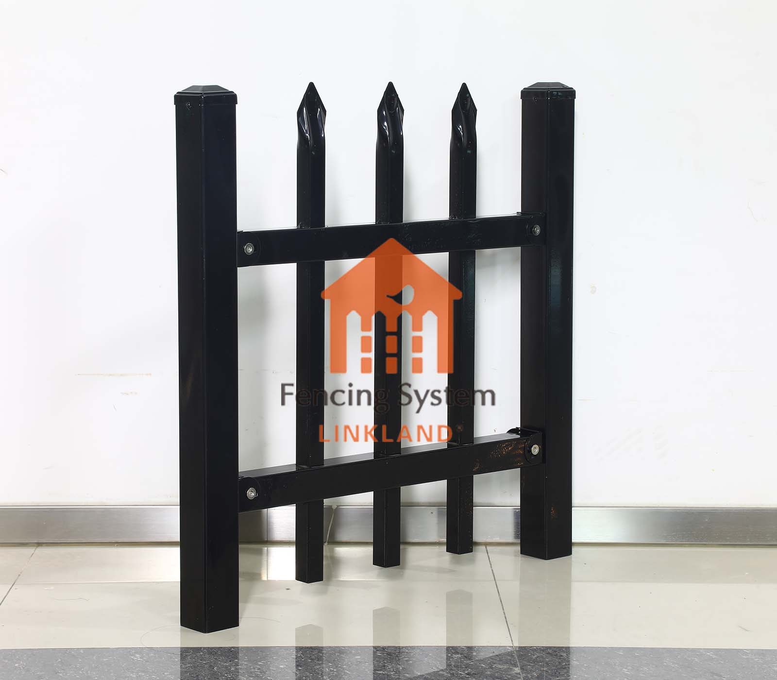Designing Steel Picket Fence Systems for Harsh Weather Conditions