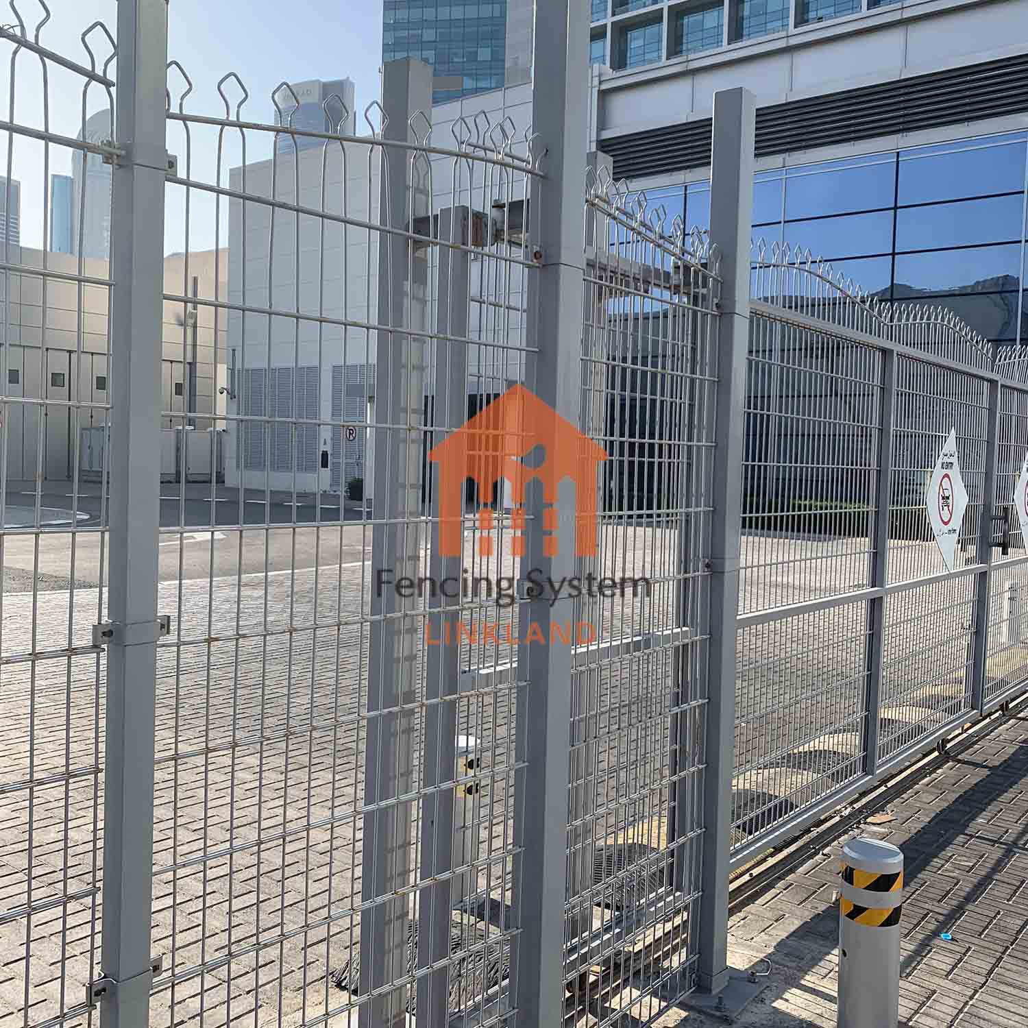 Double wire mesh fence: Ensuring Safety in Zoo Exhibits and Wildlife Enclosures