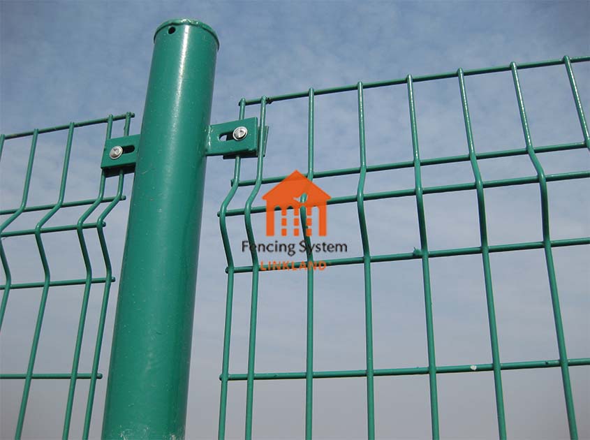 Exploring the Role of Welded mesh fence in Agricultural Applications