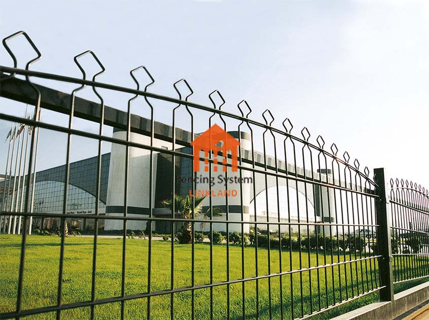 Exploring the Role of Double wire mesh fence in Agricultural Pest Control