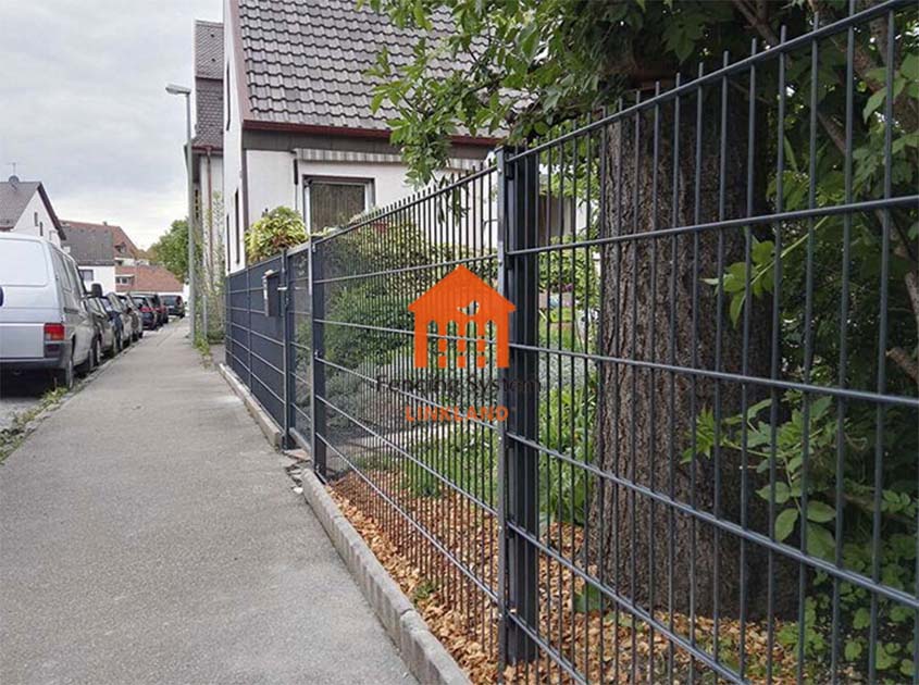 Enhancing Security in Government Buildings with Double wire mesh fence