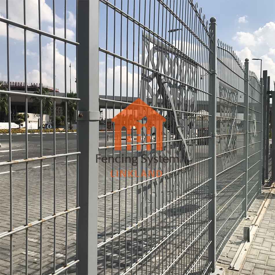 Design Considerations for Double wire mesh fence in Commercial Applications
