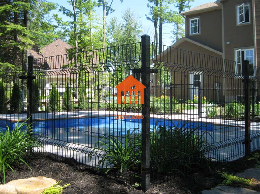 Welded mesh fence: A Reliable Barrier for Prison and Correctional Facilities