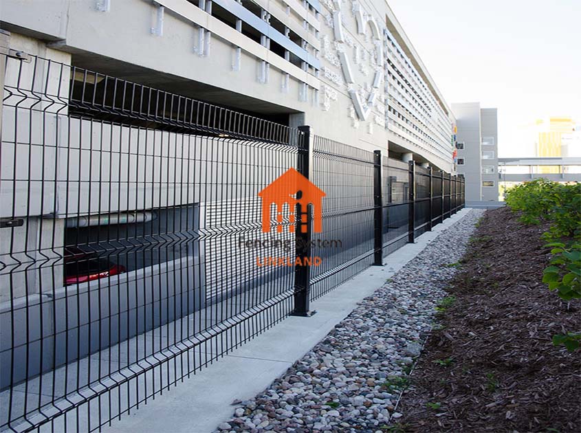 Welded mesh fence for Coastal Areas: Protecting Against Erosion and Enhancing Safety