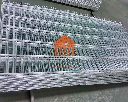 868 wire fence: Ensuring Privacy and Protection in Residential Developments