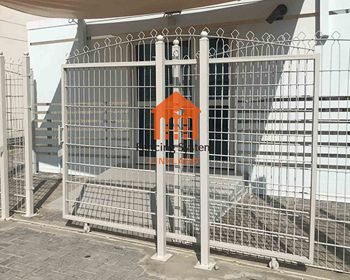 868 wire fence: Ensuring Privacy and Protection in Residential Developments