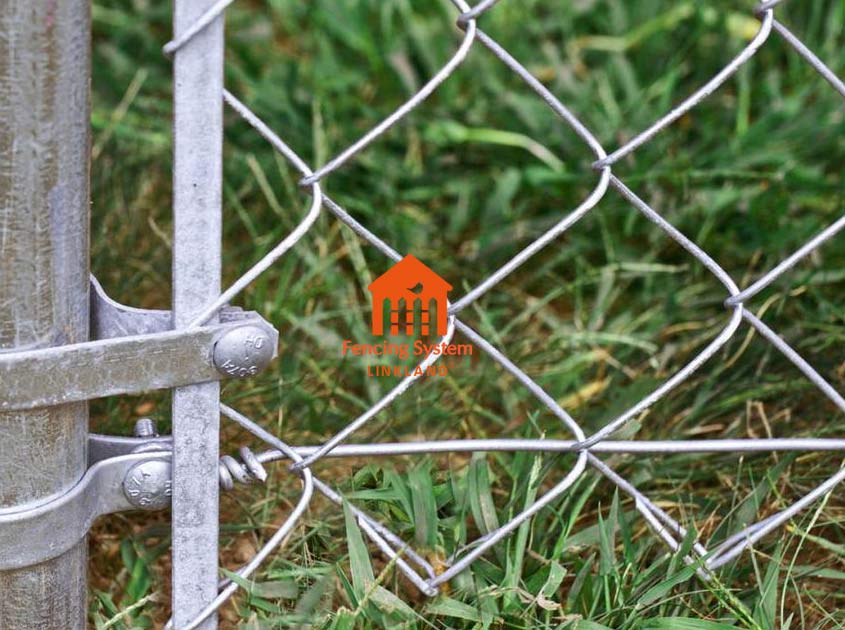 Chain Link Fence: A Beautiful and Practical Fence Choice