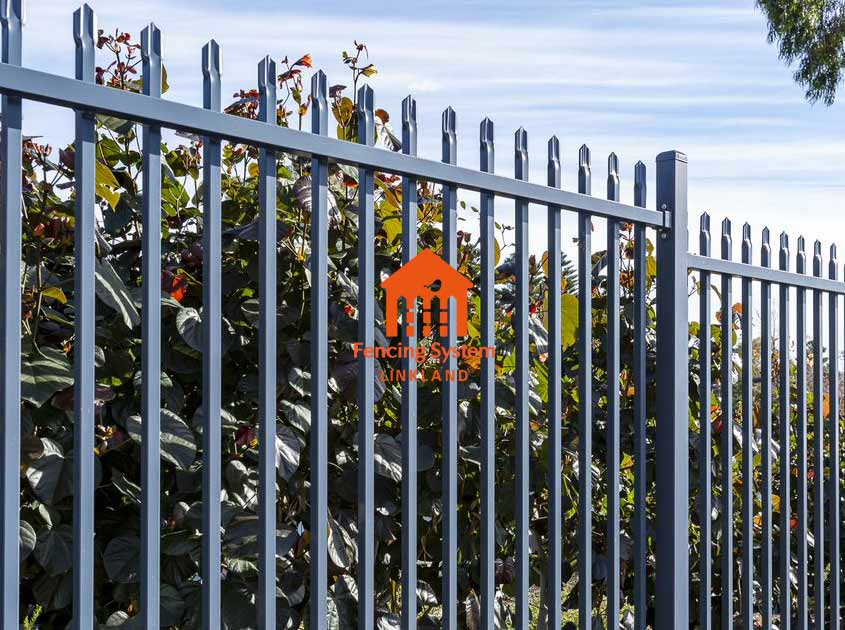 Garden iron fence: the harmonious dance of art and nature