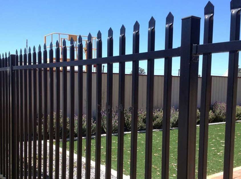 Garden Fences - Create Beautiful and Safe Outdoor Spaces