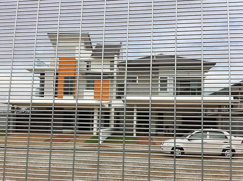 358 Security Fence vs Chain Link Fence: Which One Is Better for High Security Projects?cid=5