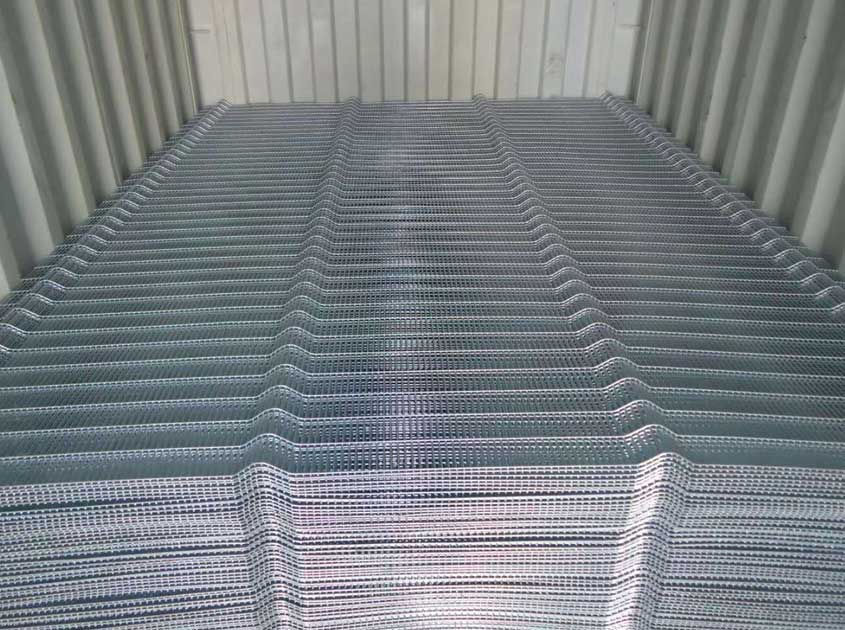 358 Security Fence vs Chain Link Fence: Security, Cost and Application Comparison 358 Security Fence vs Chain Link Fence: Security, Cost and Application Comparison