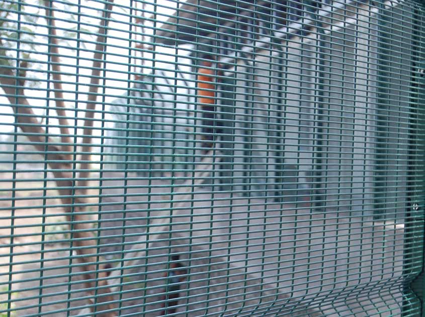How to Install a Welded Wire Fence: A Step-by-Step Guide for Contractors How to Install a Welded Wire Fence: A Step-by-Step Guide for Contractors