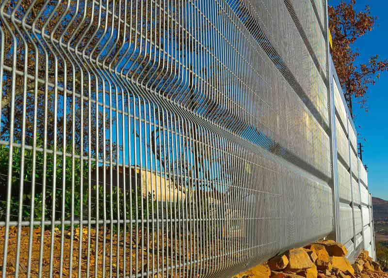 Vertical Wire With V Fold 358 security fence