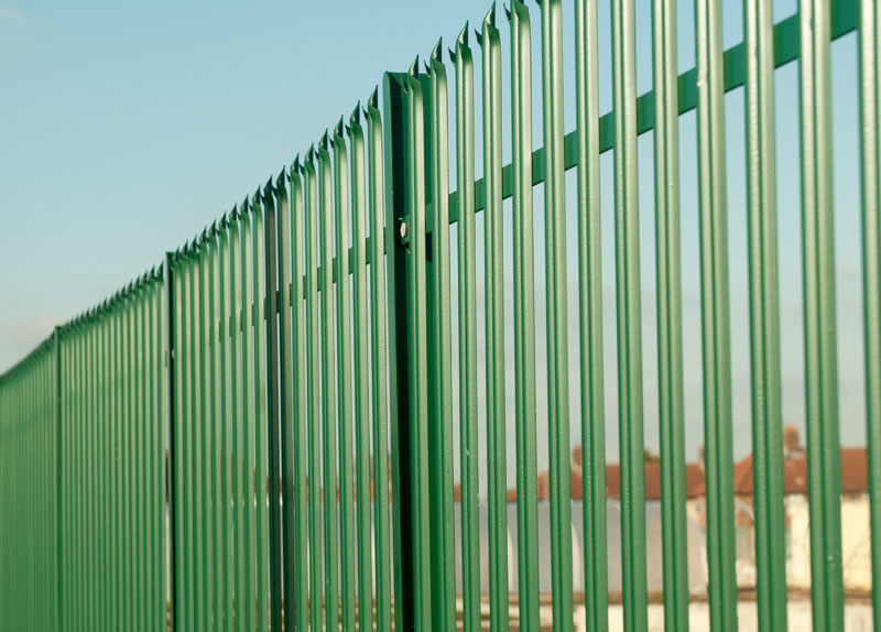 W Pale Palisade Fence