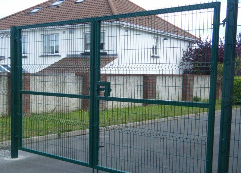 Double Swing Gate