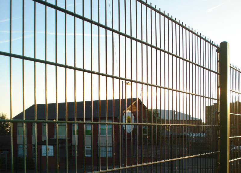 Double Wire Mesh Fence/ 2D Panel Fence