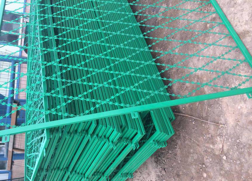 Welded Razor Wire Mesh